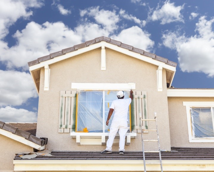 technician replacing windows